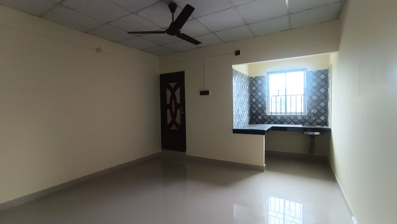 Unfurnished 1bhk in Tribeni Path, Six Mile, Guwahati, Assam, India for Rent
